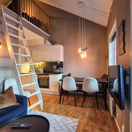 Apartment 2 Bedroom Cozy In *