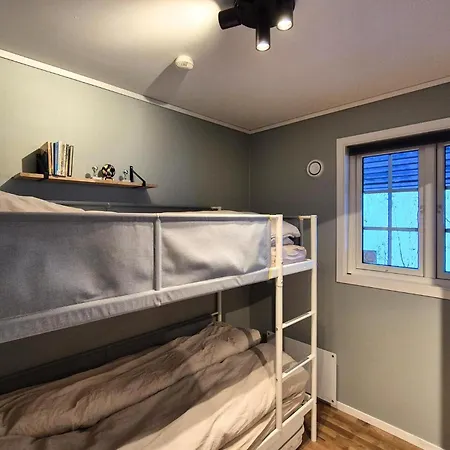 2 Bedroom Cozy In