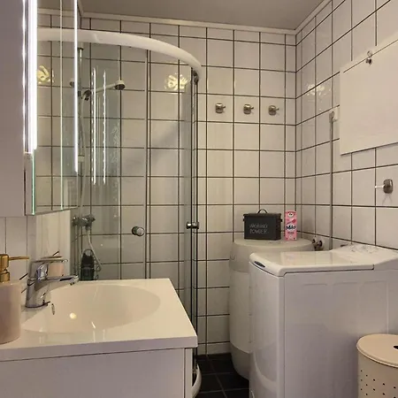 2 Bedroom Cozy In