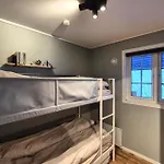 2 Bedroom Cozy In